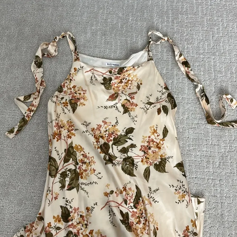 Reformation Aden 100% Silk Dress in “Bella” floral print cream sleeveless midi - Picture 6 of 11